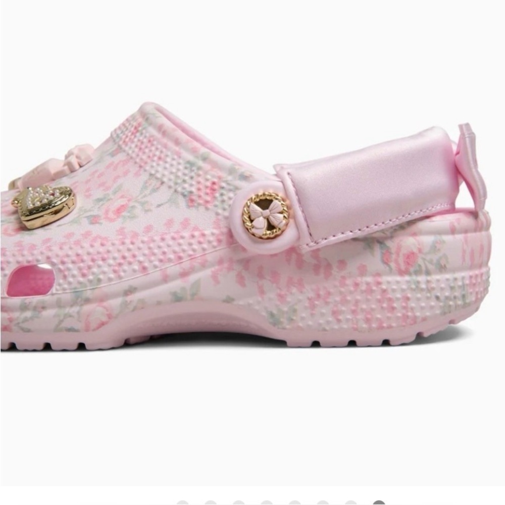 NWT 🎀 LoveShackFancy 🎀 x Crocs Pink Classic Clog size 8 - Picture 3 of 8